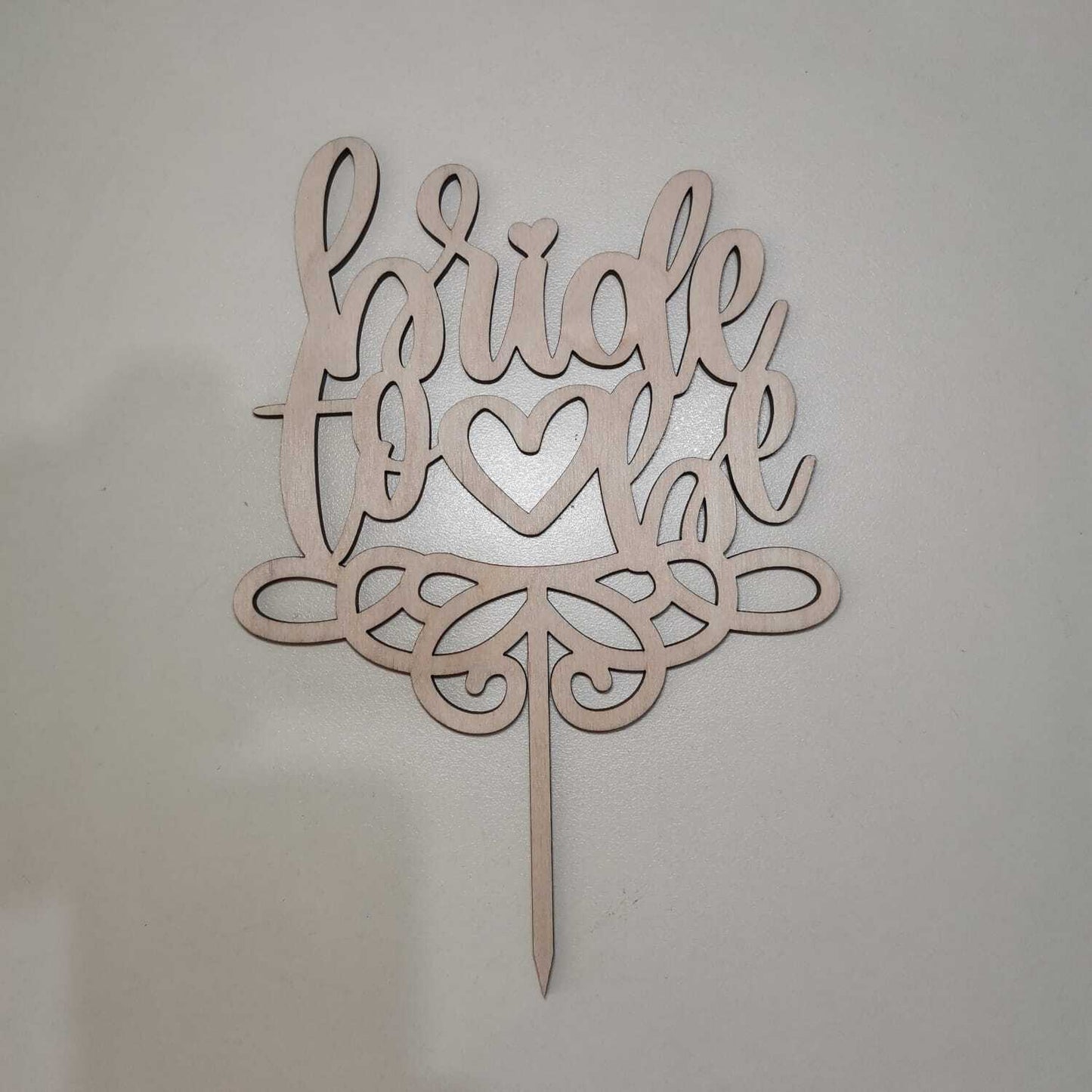 ტოპერი "bride to be" ხის