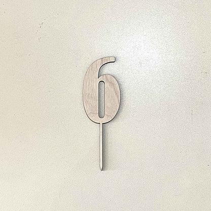 ტოპერი "ციფრი" ხის