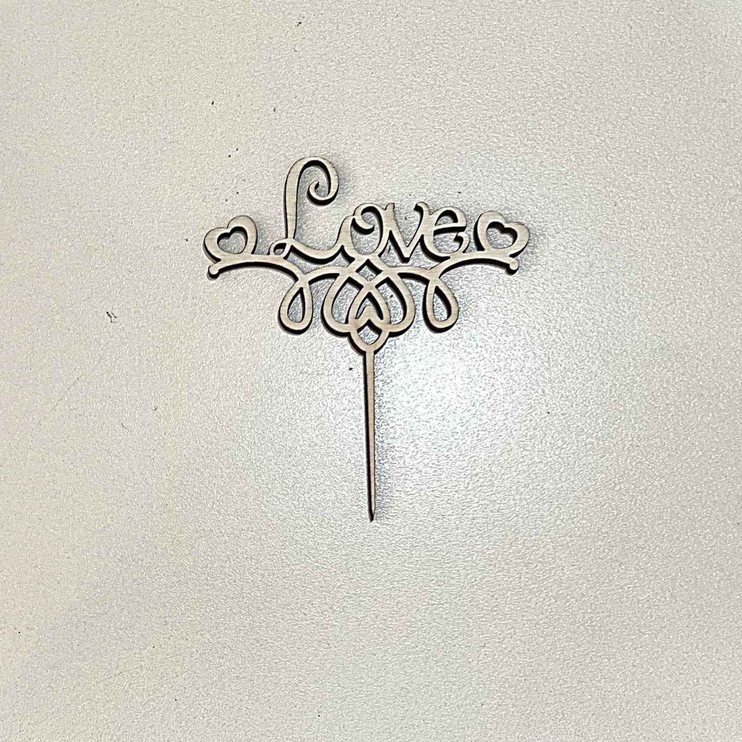 ტოპერი "სიყვარული" ხის