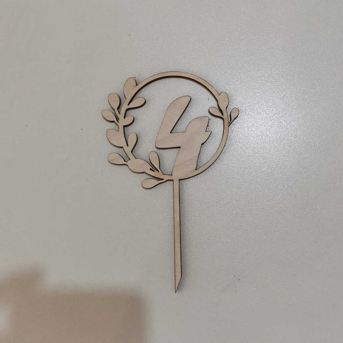 ტოპერი "ციფრი" ტოტიანი ხის